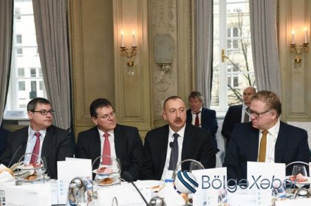 İlham Əliyev Münhen konfransı çərçivəsində dəyirmi masada çıxış edib-FOTO