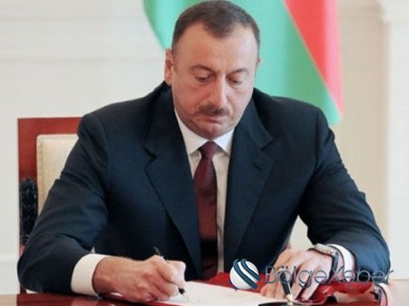 Azərbaycan prezidenti əfv sərəncamı imzalayıb