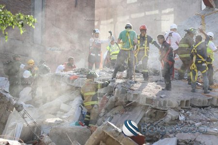 Meksikada 7,1 bal gücündə zəlzələ, şəhər dağıldı: 149 ölü - Video