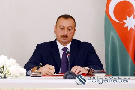 Prezident İlham Əliyev Aşıq Şəmşirin 125 illiyinin qeyd edilməsi haqqında sərəncam imzalayıb