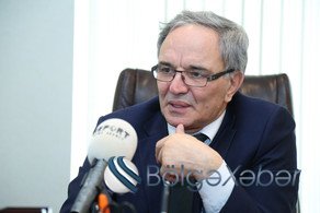 Əflatun Amaşov Ombudsmanın fəaliyyətini tənqid edib
