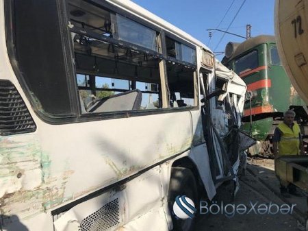 Qatarla toqquşan avtobusun sürücüsü həbs edildi