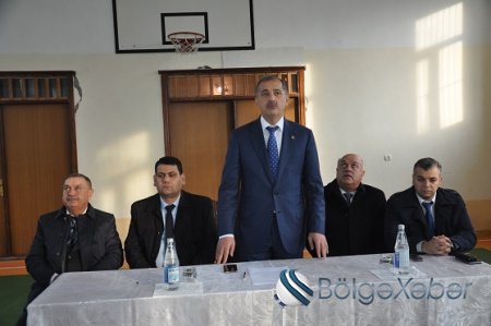 İmişli rayon İcra hakimiyyətinin başçısı Vilyam Hacıyev vətəndaşların qəbulunu keçirdib