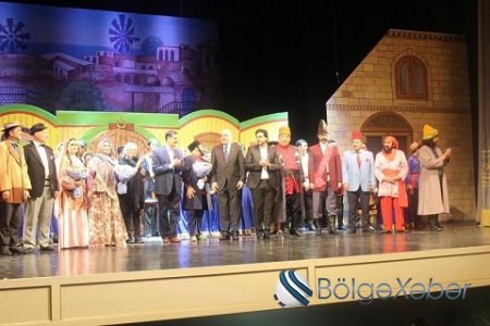 Türkiyənin səfiri və iş adamları Musiqili Teatrda – FOTO