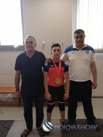 Ağır atletimiz Ömər Cavadov dünya birinciliyində bürünc medal qazanıb-FOTO