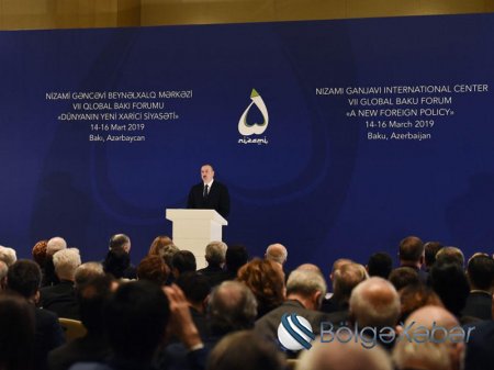 İlham Əliyev VII Qlobal Bakı Forumunun açılışında iştirak edir - FOTO