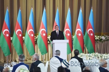 Prezident İlham Əliyev: "Xalq Cümhuriyyətinin qurucularının xatirəsi bizim qəlbimizdə yaşayır"