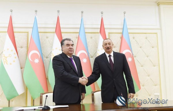 Azərbaycan və Tacikistan arasında sənəd imzalandı