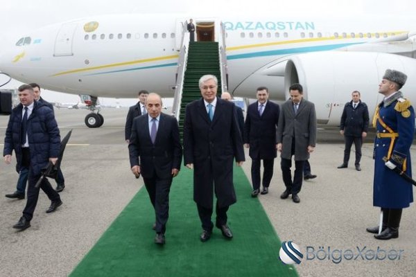 Qazaxıstan prezidenti Azərbaycana gəlib