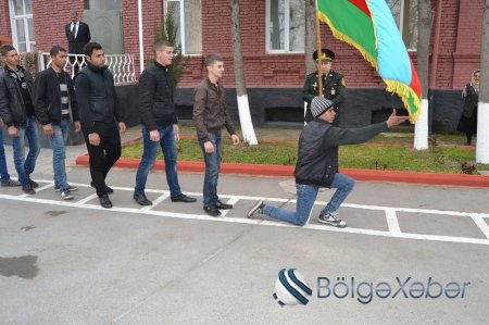 Bərdədə çağırışçılar hərbi xidmətə yola salındı -FOTO