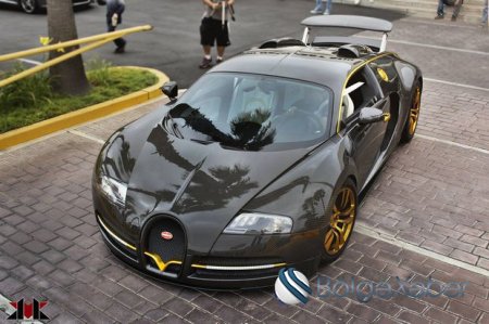 1 milyonluq "Bugatti" Bakıda FOTO