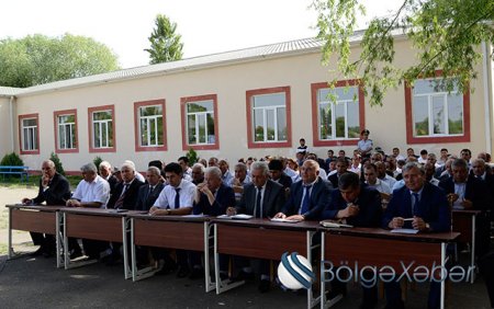 Füzulinin icra başçısı səyyar qəbul keçirdi- Fotolar