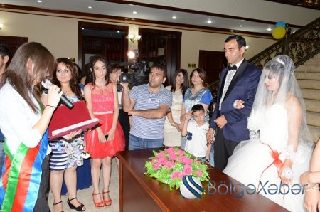 Heydər Əliyev Mərkəzində növbəti təntənəli nikah mərasimi - Tərtərdə(FOTOLAR)