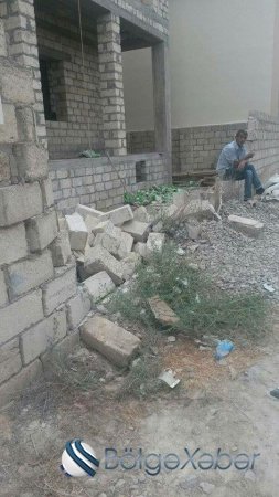 Eldar Əzizov Qarabağ əlilinin hasarını sökdürdü-FOTO