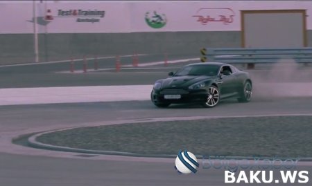Qalmaqallı bloger Bakıda "Aston Martin"lə test-drayv etdi (FOTO, VİDEO)