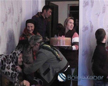 Qusarlı nənə 102-ci yaşını qeyd etdi - FOTO Qusarlı nənə 102-ci yaşını qeyd etdi - FOTO