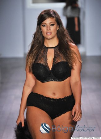 Kök model açıq-saçıq reklama çəkildi — VIDEO,FOTO