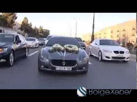 Anar Məmmədov avtomobillərini ölkədən çıxarır-Fotolar