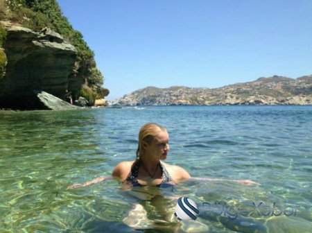 Azərbaycanlı biznesmenin keçmiş sevgilisi lüt şəkillərini yaydı (FOTO 18+)