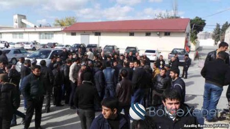 "Azərinşaat"ın fəhlələri yenə maaş ala bilmir - FOTOLAR