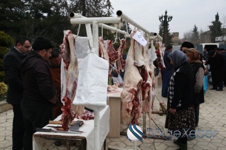 Ərzaq və kənd təsərrüfatı məhsullarının növbəti satış yarmarkası keçirildi-Cəlilabadda Ərzaq və kənd təsərrüfatı məhsullarının növbəti satış yarmarkası keçirildi-Cəlilabadda