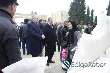 Ərzaq və kənd təsərrüfatı məhsullarının növbəti satış yarmarkası keçirildi-Cəlilabadda Ərzaq və kənd təsərrüfatı məhsullarının növbəti satış yarmarkası keçirildi-Cəlilabadda