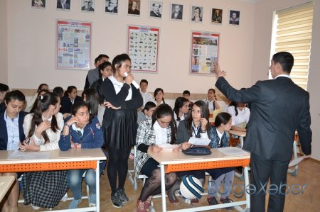 “Debat” intelektual oyununun birinci turu keçirildi-Hacıqabulda “Debat” intelektual oyununun birinci turu keçirildi-Hacıqabulda