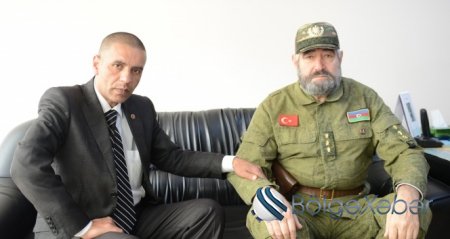 Obama və Fidel Kastronun azərbaycanlı oxşarları görüşdü (VİDEO)