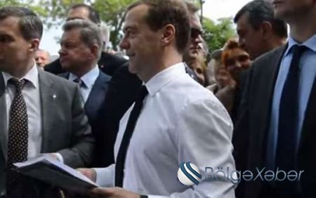 “Pul yoxdur, möhkəm olun” - Medvedevdən təqaüdçüyə təsəlli-VİDEO