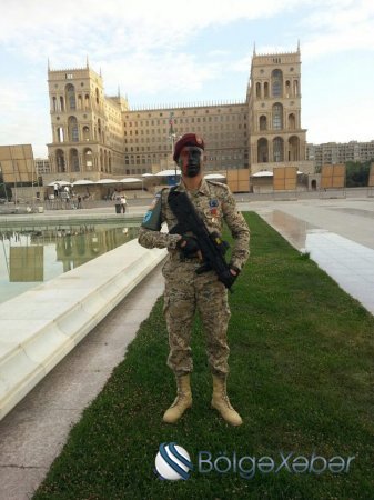 “Qobustan icra başçısı çamışlarına vaxt ayıra bilir, bizə yox?!" - Şəhid anasından sərt itiham (FOTOLAR) “Qobustan icra başçısı çamışlarına vaxt ayıra bilir, bizə yox?!" - Şəhid anasından sərt itiham (FOTOLAR)