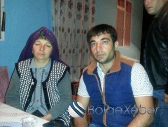 “Qobustan icra başçısı çamışlarına vaxt ayıra bilir, bizə yox?!" - Şəhid anasından sərt itiham (FOTOLAR) “Qobustan icra başçısı çamışlarına vaxt ayıra bilir, bizə yox?!" - Şəhid anasından sərt itiham (FOTOLAR)
