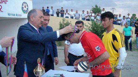 Cəlilabad bələdiyyə komandaları arasında futbol üzrə rayon birinciliyi başa çatıb