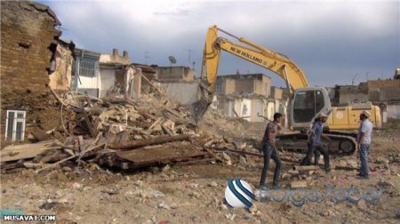 "Sovetski"də sakinlərlə icra başçısı arasında qalmaqal yaşandı--FOTOLAR "Sovetski"də sakinlərlə icra başçısı arasında qalmaqal yaşandı--FOTOLAR