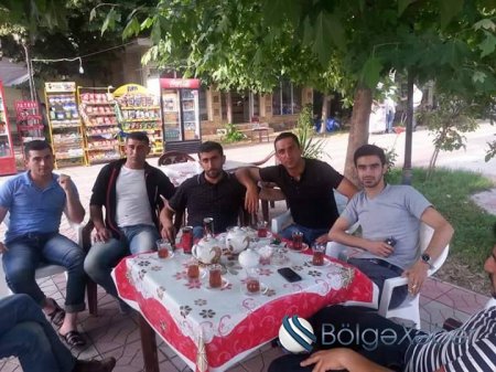Ağdam “Qaçqınkom”nun oğlu atasının “qaçqın pulu” ilə krallar kimi kef edir-FOTOLAR Ağdam “Qaçqınkom”nun oğlu atasının “qaçqın pulu” ilə krallar kimi kef edir-FOTOLAR