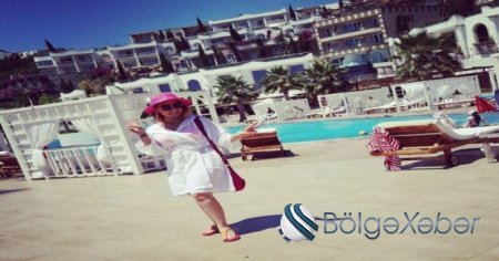 Şəbnəm Tovuzludan rəzalət - İzləyicisini söyərək təhqir etdi 18+(FOTO)