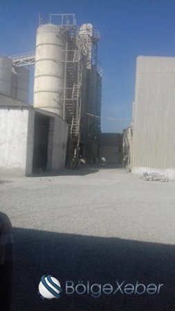 Saxta sement bazarına 2 Anar nəzarət edir - FOTOLAR