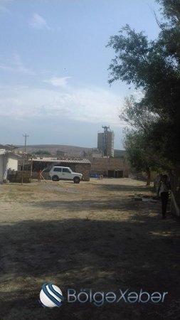Saxta sement bazarına 2 Anar nəzarət edir - FOTOLAR