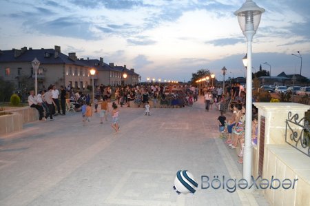 Hacıqabulda Ramazan bayramı münasibəti ilə konsert keçirilib-FOTO Hacıqabulda Ramazan bayramı münasibəti ilə konsert keçirilib-FOTO