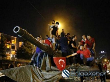 Türkiyədə hərbi çevriliş CƏHDİ: 90 ölü, 154 yaralı - YENİLƏNİR - VİDEO - FOTO