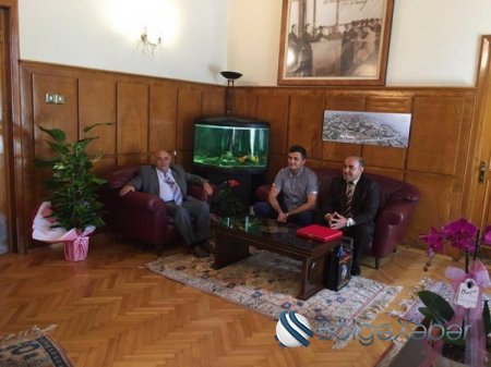 DAK və AKİDER-in kollektivi EGE universitetinin yeni rektoru ilə görüşüb - FOTOLAR
