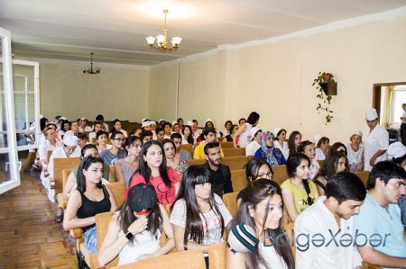 Nərimanov rayonunda «İşıqlı gələcək naminə erkən nigaha yox deyək»  adlı seminar keçirilib