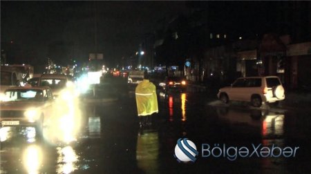 Bakıya güclü yağış yağdı: paytaxt gecəyədək tıxaclarda qaldı – FOTO, VİDEO