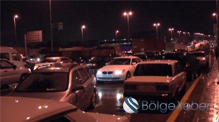 Bakıya güclü yağış yağdı: paytaxt gecəyədək tıxaclarda qaldı – FOTO, VİDEO