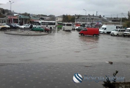 Adil Vəliyevin dünya-aləm vecinə deyil - FOTOLAR Adil Vəliyevin dünya-aləm vecinə deyil - FOTOLAR