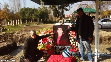 Rövşən Lənkəranski kimdən "ksiva" almışdı... - FOTOLAR Rövşən Lənkəranski kimdən "ksiva" almışdı... - FOTOLAR