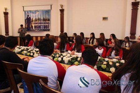Nərimanovda “Gənclərin Biznes Məktəbi” layihəsi çərçivəsində növbəti təlim keçirilib-FOTO Nərimanovda “Gənclərin Biznes Məktəbi” layihəsi çərçivəsində növbəti təlim keçirilib-FOTO