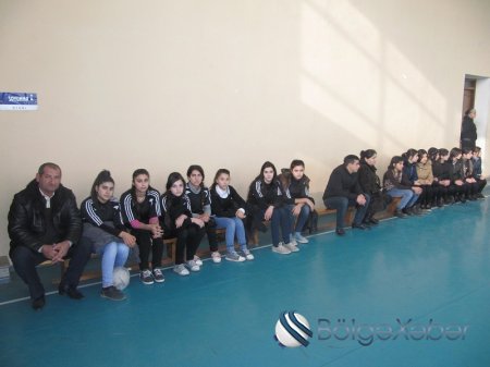 Bərdədə voleybol üzrə məktəblilərin qızlardan ibarət komandaları arasında rayon birinciliyi keçirilmişdir