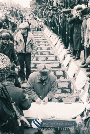 20 Yanvar faciəsindən 27 il ötür (TARİXİ FOTOLAR) 20 Yanvar faciəsindən 27 il ötür (TARİXİ FOTOLAR)