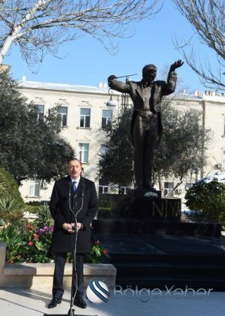 Azərbaycan prezidenti Bakıda Niyazinin abidəsinin açılışında iştirak edib - FOTO