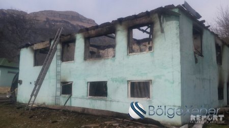 Məktəb direktorunun evi yandırıldı - Qubada - Foto